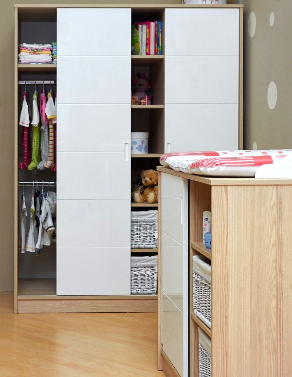 Třídílná šatní skříň Faktum ALDA Classic